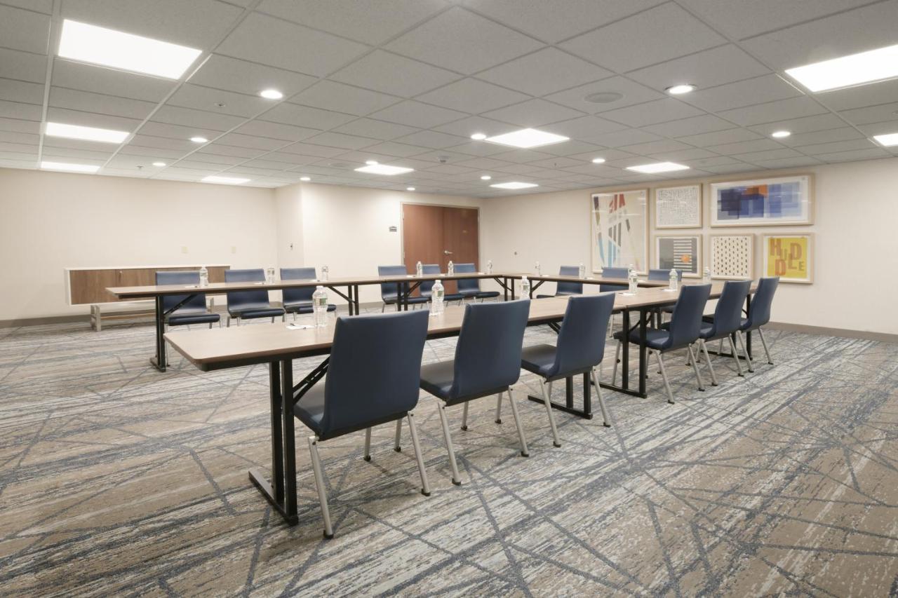 Holiday Inn Express & Suites - Williamstown - Glassboro By Ihg Buitenkant foto