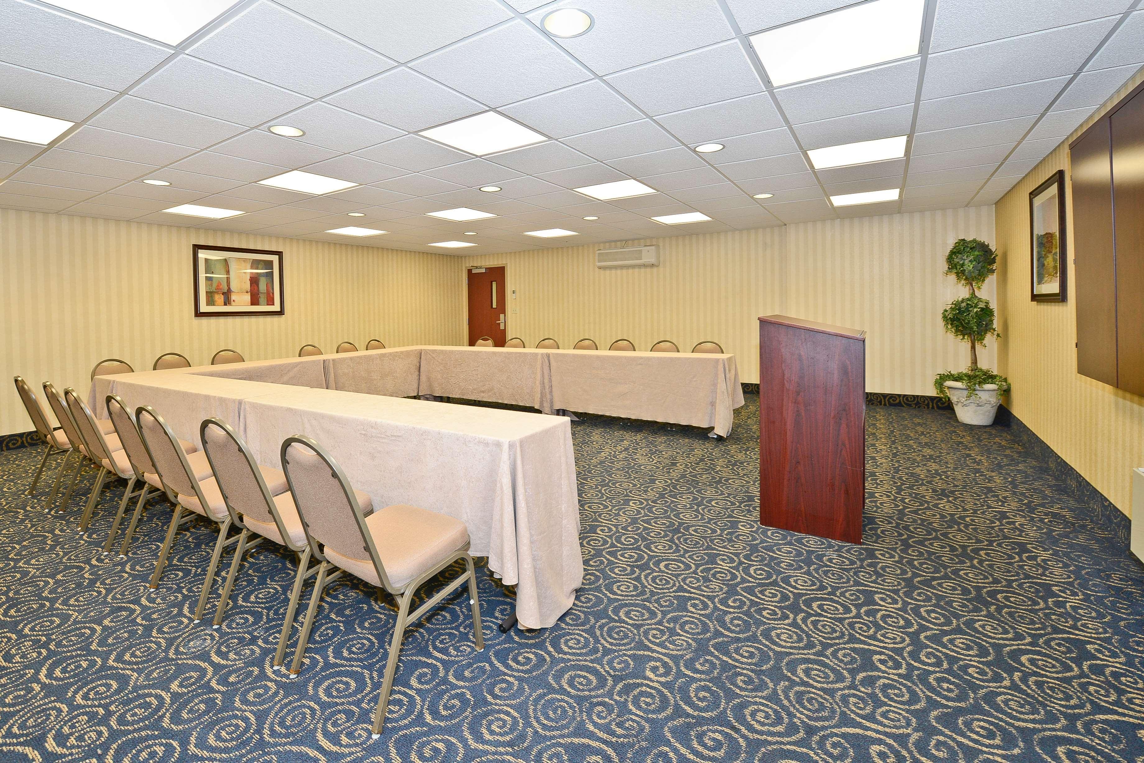 Holiday Inn Express & Suites - Williamstown - Glassboro By Ihg Buitenkant foto