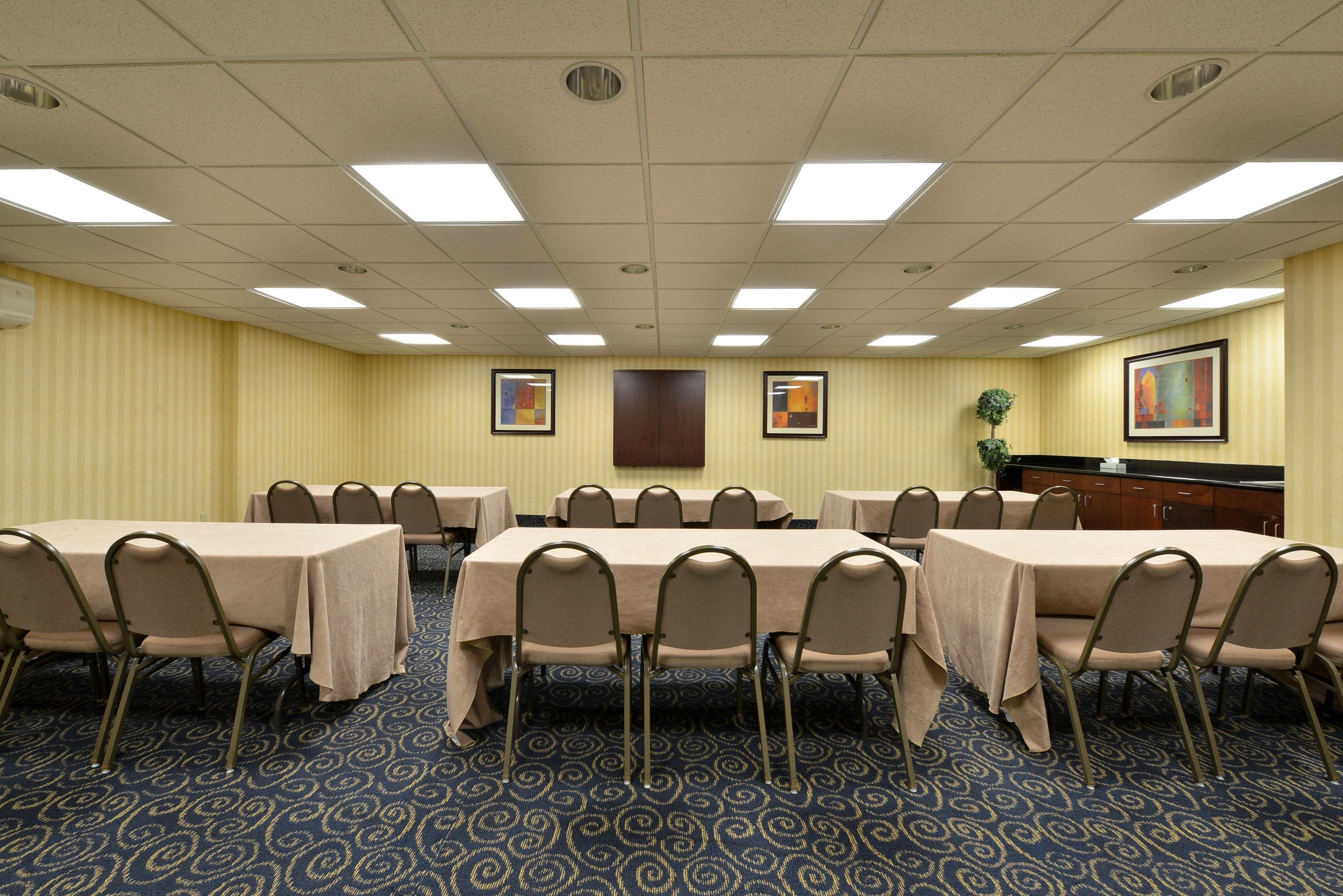 Holiday Inn Express & Suites - Williamstown - Glassboro By Ihg Buitenkant foto